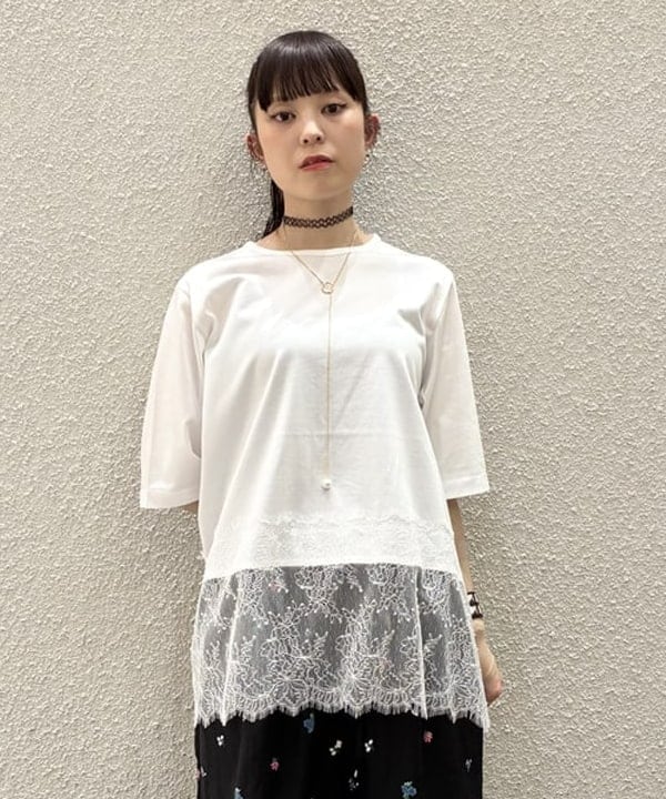 りかちょび/岸本梨佳さんの「BEAMS WOMEN｜フラワー プリント イージー パンツ」を使ったコーディネート