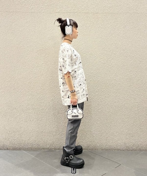 りかちょび/岸本梨佳さんの「BEAMS WOMEN｜【別注】Gramicci / ギャバ テーパードパンツ NEW」を使ったコーディネート