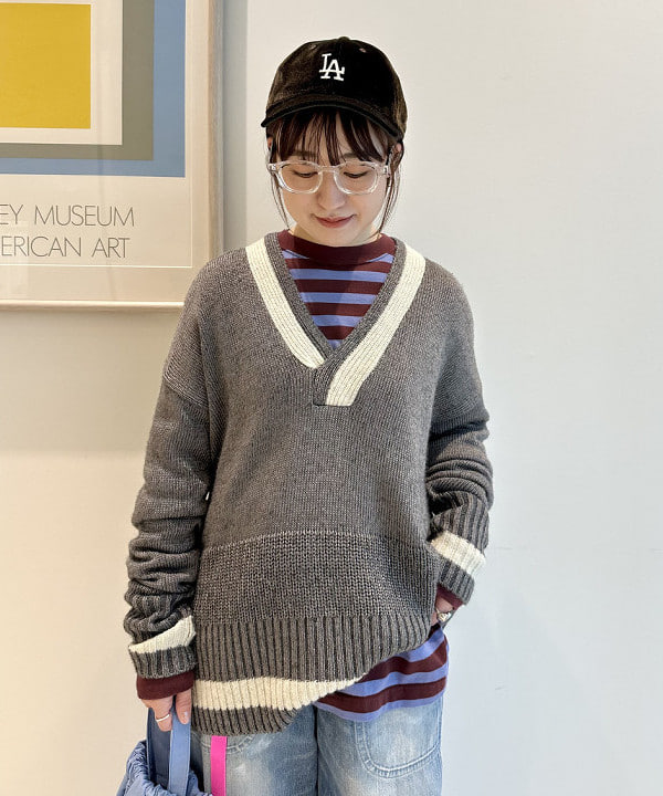 イシイ サオリさんの「BEAMS WOMEN｜ライン スポーツ プルオーバー」を使ったコーディネート