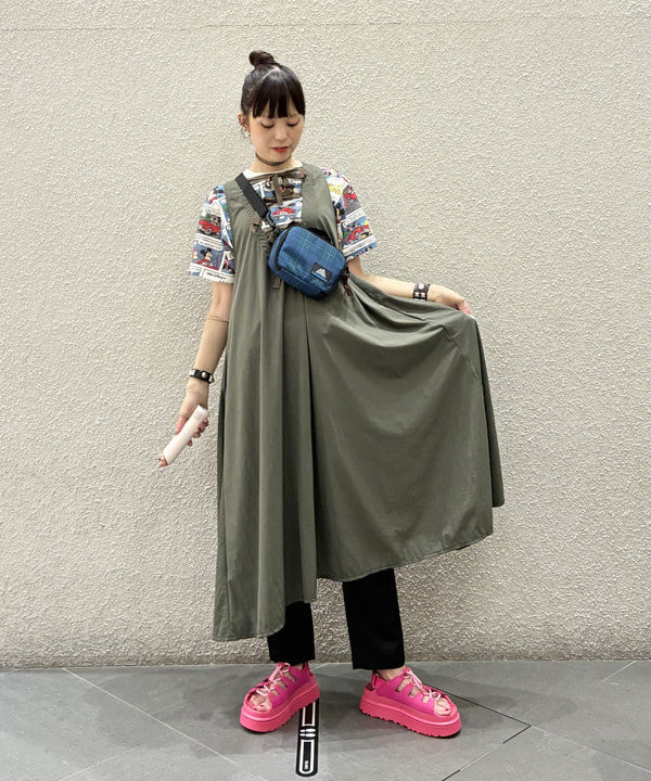 りかちょび/岸本梨佳さんの「BEAMS WOMEN｜【別注】Gramicci / ギャバ テーパードパンツ NEW」を使ったコーディネート