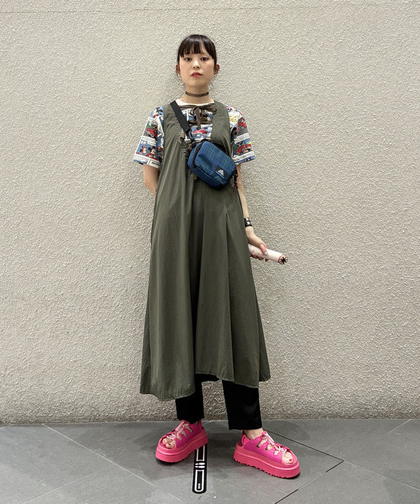 りかちょび/岸本梨佳さんの「BEAMS WOMEN｜【別注】Gramicci / ギャバ テーパードパンツ NEW」を使ったコーディネート