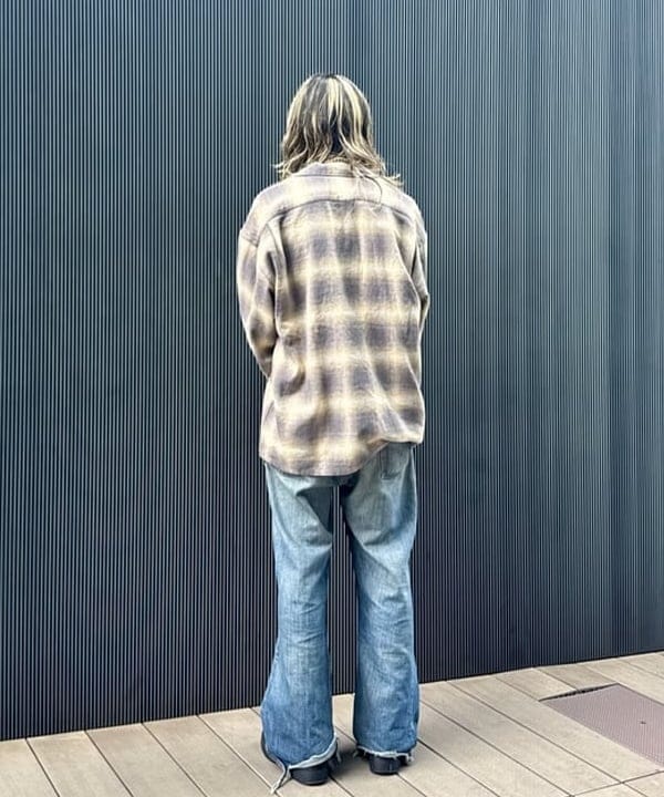 Ryohei Takataさんの「BEAMS WOMEN｜ネル ジップ オープンカラーシャツ」を使ったコーディネート