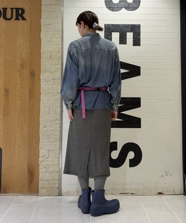マツミヤさんの「BEAMS WOMEN｜maturely / ブリーチ ストラップ ロングスリーブ」を使ったコーディネート
