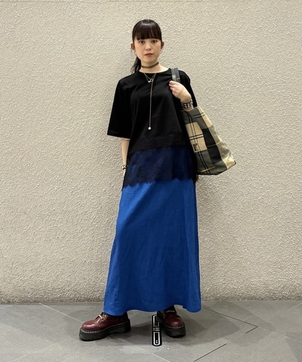 りかちょび/岸本梨佳さんの「BEAMS WOMEN｜シンプル リネン スカート .M」を使ったコーディネート