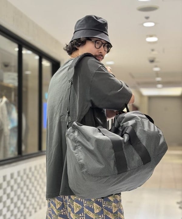 BAKU(東江 漠)さんの「【別注】GREGORY / DUFFEL BAG M RIPSTOP」を使ったコーディネート