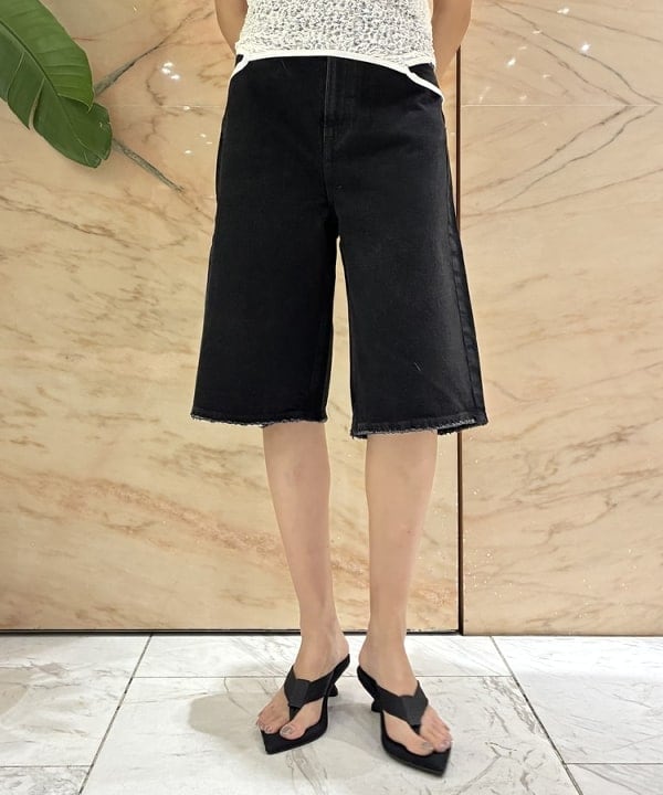 茂野 真楓さんの「BEAMS WOMEN｜ATON / コンパクト Tシャツ」を使ったコーディネート