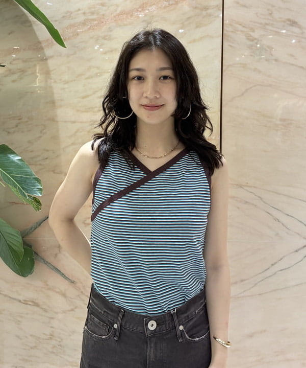 坂本 涼花さんの「BEAMS WOMEN｜upper hights / THE NIECE MIDRISE デニムパンツ〈ESPRESSO〉」を使ったコーディネート