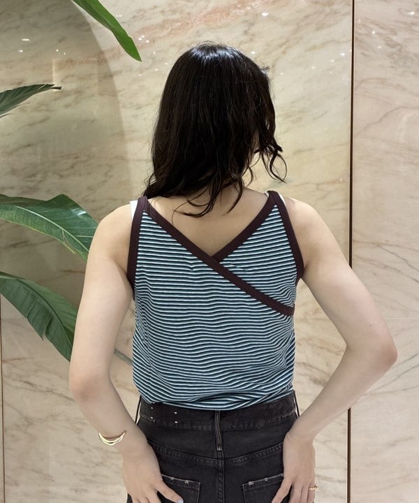坂本 涼花さんの「BEAMS WOMEN｜upper hights / THE NIECE MIDRISE デニムパンツ〈ESPRESSO〉」を使ったコーディネート