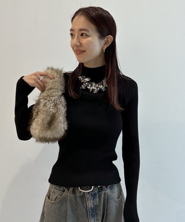 ササキさんの「BEAMS WOMEN｜デニム 1タック カーブ パンツ」を使ったコーディネート