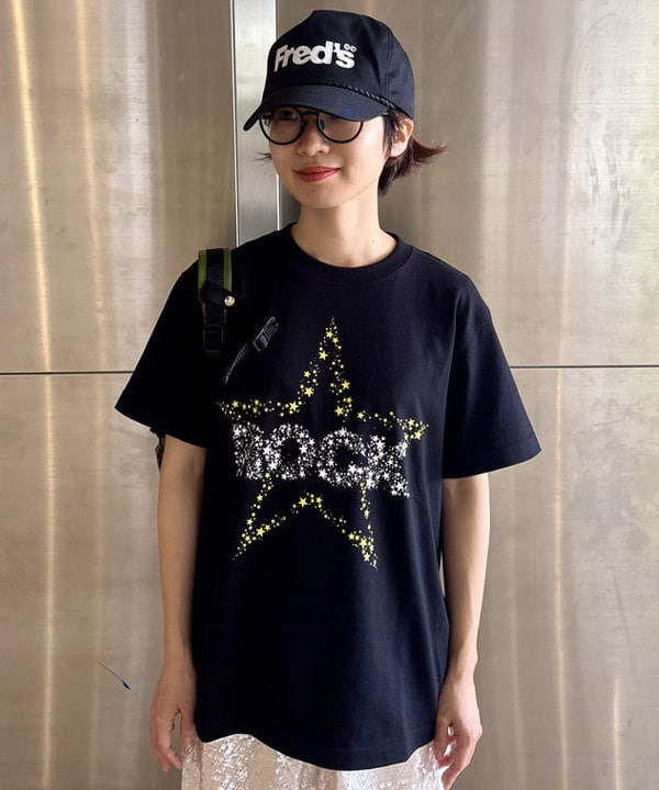 みりさんの「〈WOMEN〉FUJI ROCK FESTIVAL'26 / EISUKE HOSHI / ROCK STAR TEE」を使ったコーディネート