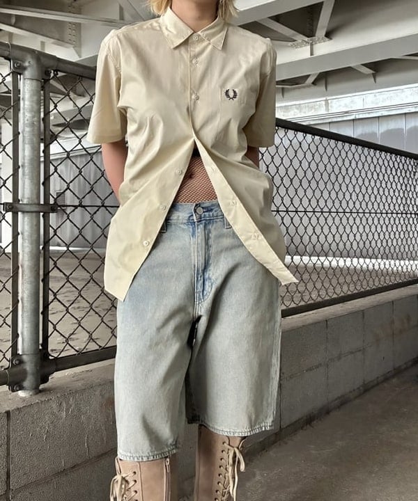 みやさかさんの「BEAMS WOMEN｜BEAMS｜【別注】FRED PERRY / Broad Short Sleeve Shirts｜半袖｜ブロード生地 上品｜別注 」を使ったコーディネート