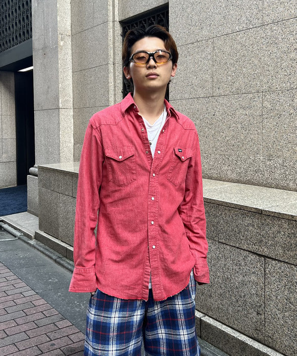 照田 拓史さんの「BEAMS WOMEN｜【別注】Dickies / チェック ショーツ」を使ったコーディネート