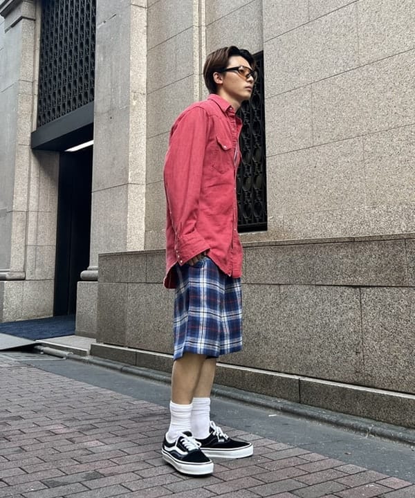 照田 拓史さんの「BEAMS WOMEN｜【別注】Dickies / チェック ショーツ」を使ったコーディネート