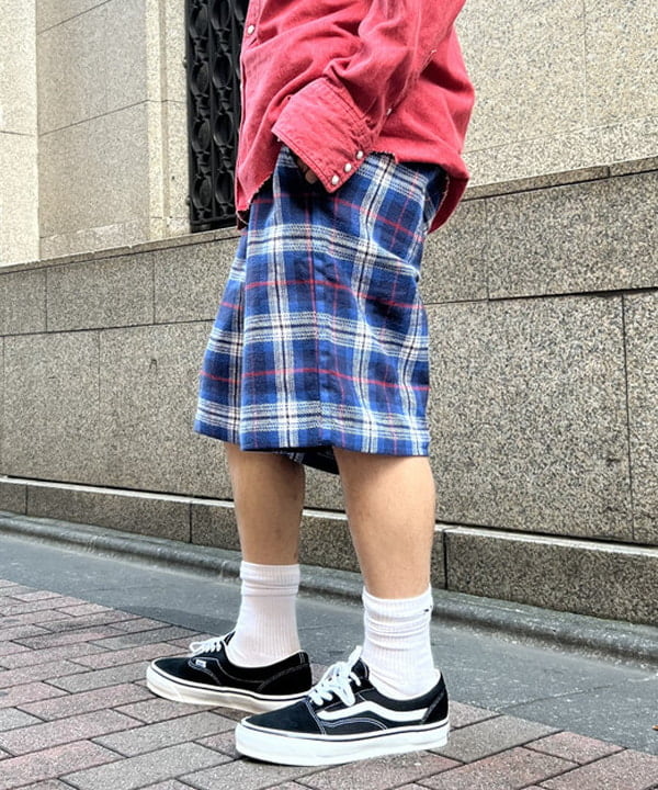 照田 拓史さんの「BEAMS WOMEN｜【別注】Dickies / チェック ショーツ」を使ったコーディネート