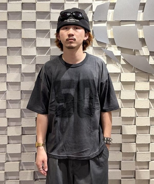 川端 大翔さんの「BEAMS WOMEN｜フェード ナンバリング Tシャツ【ワイドショートフィット】」を使ったコーディネート
