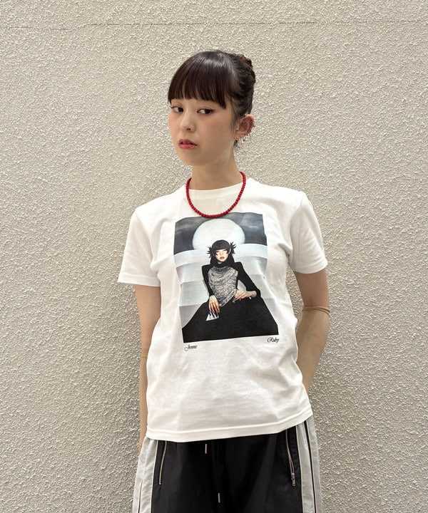 りかちょび/岸本梨佳さんの「BEAMS WOMEN｜JENNIE / Ruby T-shirt」を使ったコーディネート