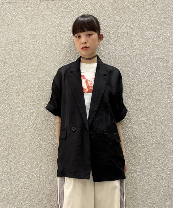 りかちょび/岸本梨佳さんの「BEAMS WOMEN｜JENNIE / Compact T-shirt」を使ったコーディネート