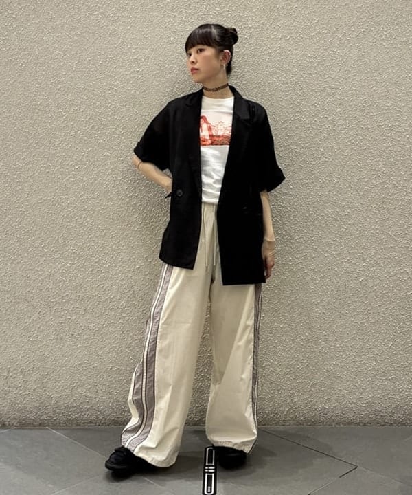 りかちょび/岸本梨佳さんの「BEAMS WOMEN｜JENNIE / Compact T-shirt」を使ったコーディネート