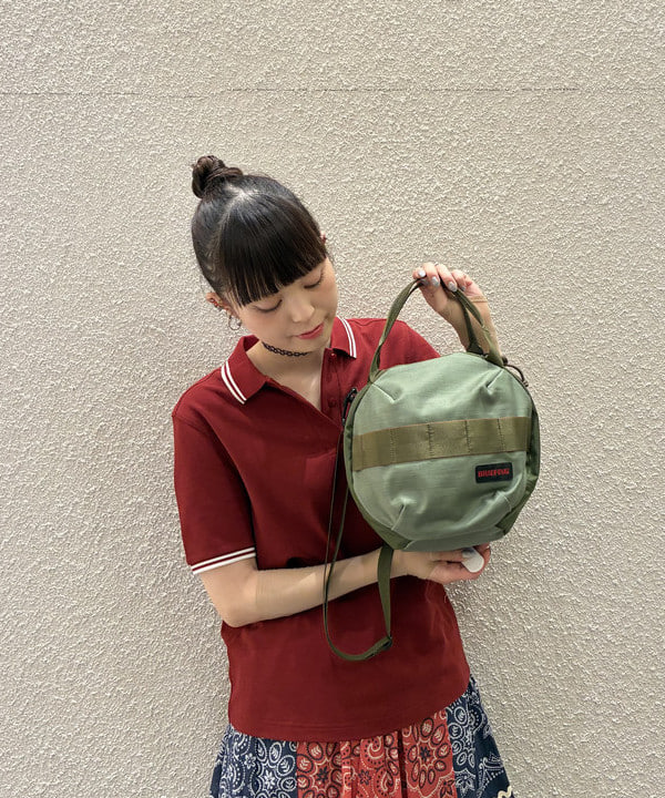 りかちょび/岸本梨佳さんの「BEAMS WOMEN｜【別注】FRED PERRY / Twin Tipped ポロシャツ G3600」を使ったコーディネート