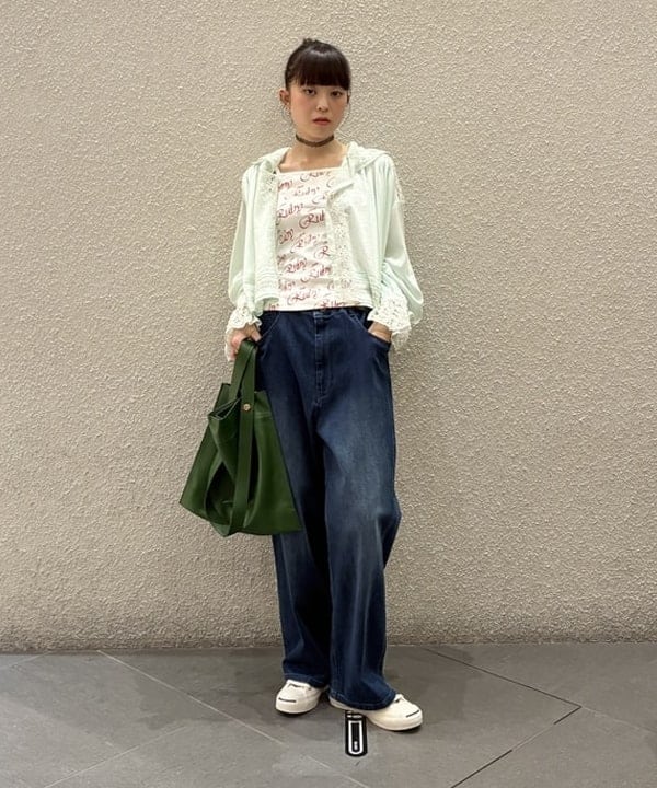 りかちょび/岸本梨佳さんの「BEAMS WOMEN｜ヴィンテージ レース ブラウス」を使ったコーディネート