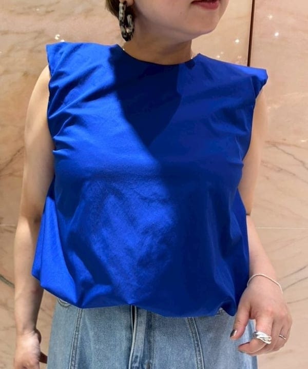 塚越 有紀さんの「BEAMS WOMEN｜GIANNI NOTARO / クロア付き バケット ショルダーバッグ」を使ったコーディネート