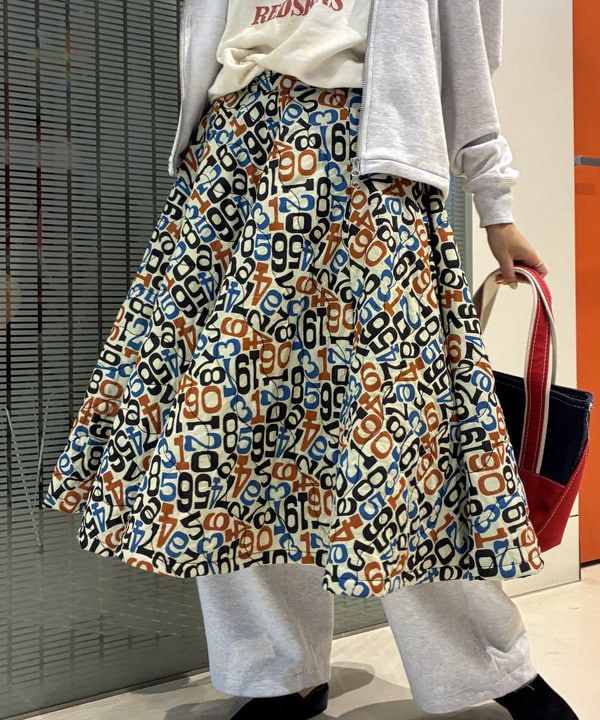 MATSUMOTO AMIさんの「BEAMS WOMEN｜【別注】L.L.Bean &times; BEAMS BOY / Deep Bottom Deluxe Boat and Tote S」を使ったコーディネート