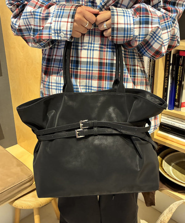 マツミヤさんの「BEAMS WOMEN｜チェック フーディシャツ」を使ったコーディネート