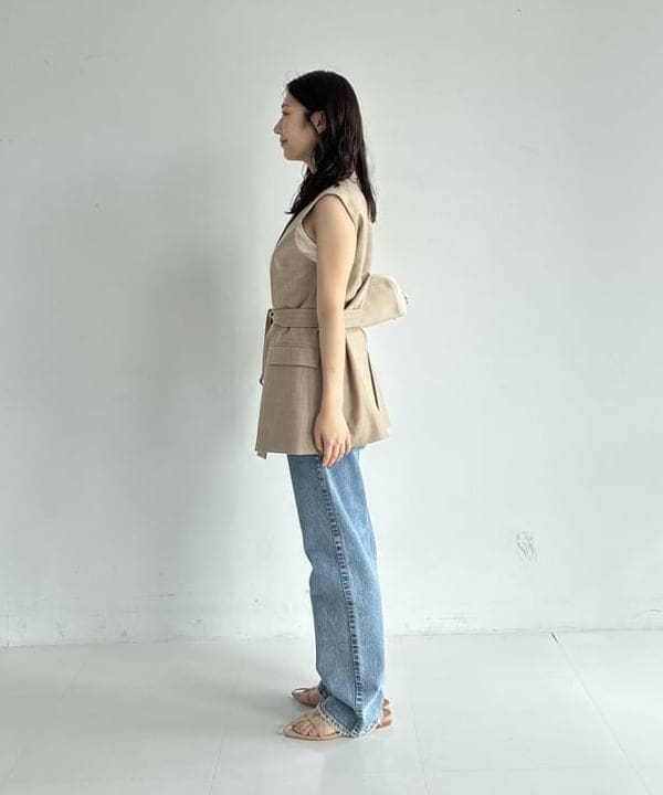 坂本 涼花さんの「BEAMS WOMEN｜エディター東原妙子 &times; Demi-Luxe BEAMS / ウォッシャブルウール ジレ」を使ったコーディネート