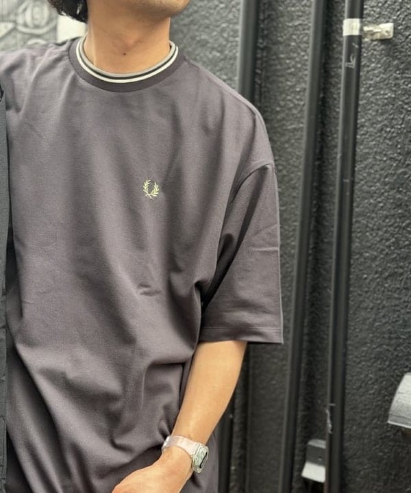 BAKU(東江 漠)さんの「BEAMS WOMEN｜BEAMS｜【別注】FRED PERRY / Oversized Tipped Pique T-shirt｜Tシャツ｜半袖 鹿の子素材」を使ったコーディネート