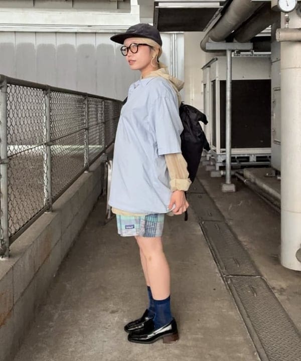 みやさかさんの「BEAMS WOMEN｜チェック プルオーバー シャツ」を使ったコーディネート