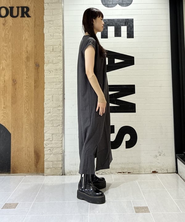 りかちょび/岸本梨佳さんの「【別注】Champion / ロング ワンピース」を使ったコーディネート