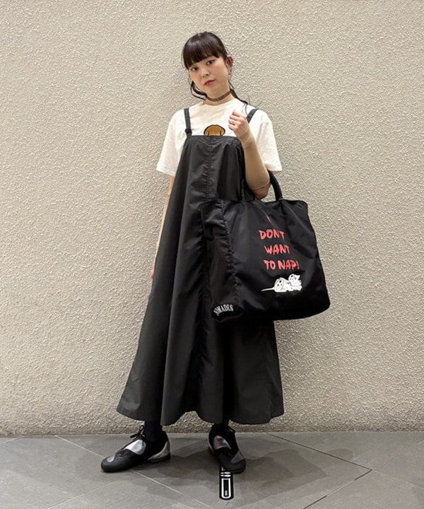 りかちょび/岸本梨佳さんの「【別注】NOMADIS / 101匹わんちゃん / SAC2 トートバッグ」を使ったコーディネート