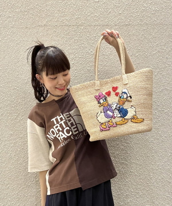 りかちょび/岸本梨佳さんの「Disney アバカ トートバッグ」を使ったコーディネート