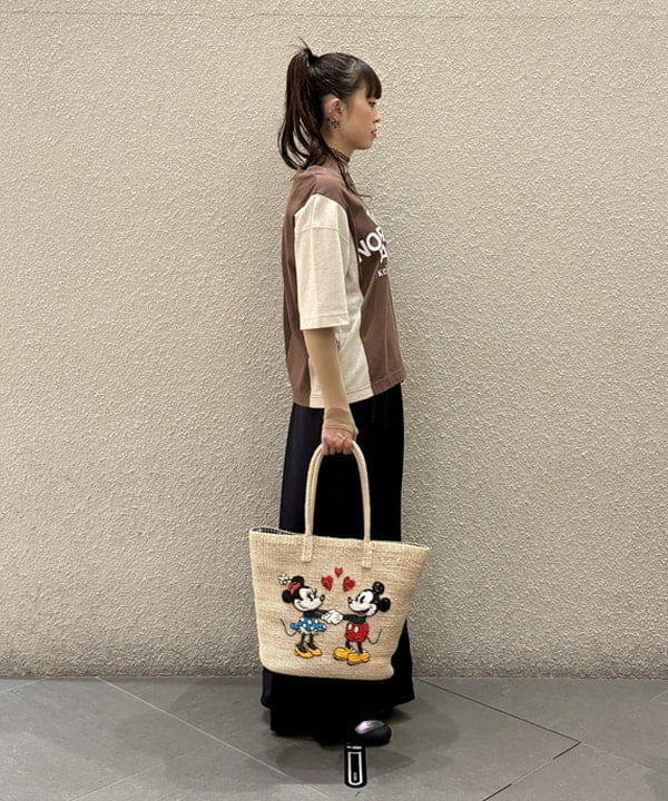 りかちょび/岸本梨佳さんの「Disney アバカ トートバッグ」を使ったコーディネート