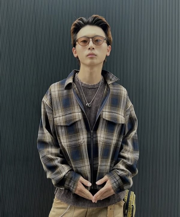 照田 拓史さんの「BEAMS WOMEN｜BEAMS|メッシュ ジップシャツ」を使ったコーディネート