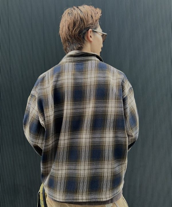 照田 拓史さんの「BEAMS WOMEN｜BEAMS|メッシュ ジップシャツ」を使ったコーディネート