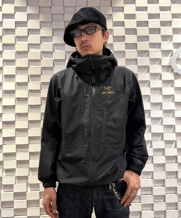 三宅 雄平さんの「BEAMS WOMEN｜eye c u &times; BEAMS / 別注 TXL」を使ったコーディネート