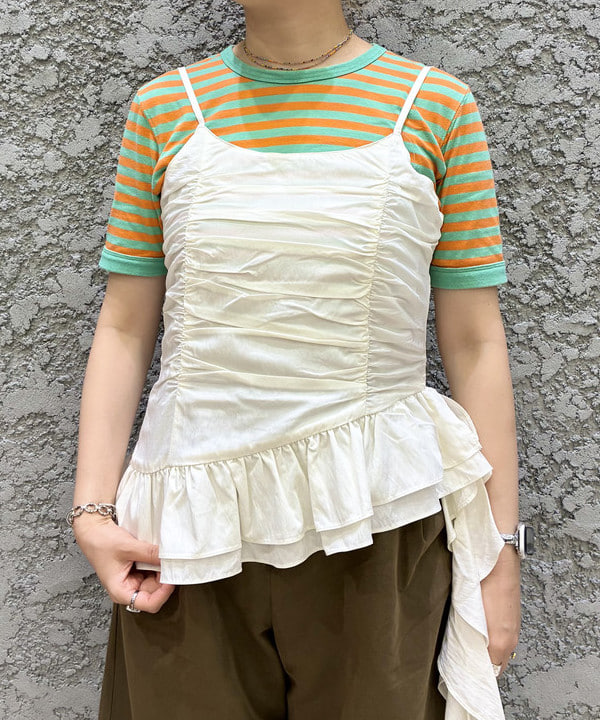 マツモト アカネさんの「BEAMS WOMEN｜裾 フレアー キャミソール 」を使ったコーディネート