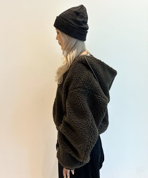 ando naoさんの「BEAMS WOMEN｜【別注】Gramicci / ワイド スウェットパンツ」を使ったコーディネート