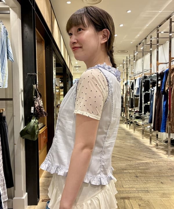 遠藤 かなたさんの「BEAMS WOMEN｜シアー ドット ギャザー シーム Tシャツ」を使ったコーディネート