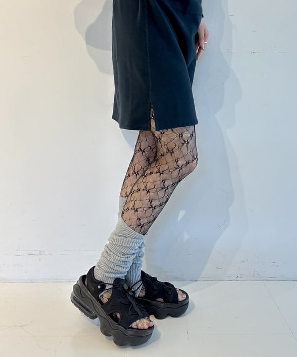 ササキさんの「BEAMS WOMEN｜【別注】Champion / フーディー スウェット ワンピース」を使ったコーディネート