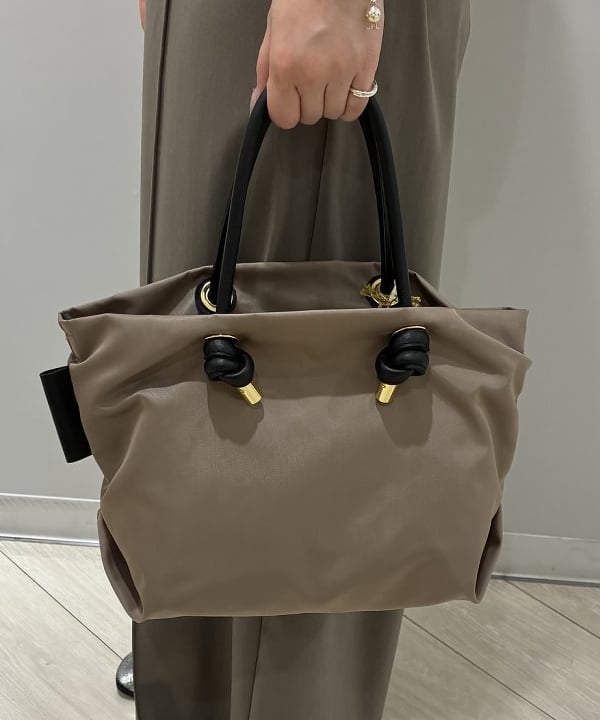 菜月さんの「BEAMS WOMEN｜BATONER / コットン Vネック ベスト」を使ったコーディネート