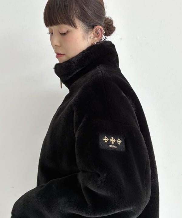 りかちょび/岸本梨佳さんの「TATRAS / BARBRA ボア ブルゾン」を使ったコーディネート