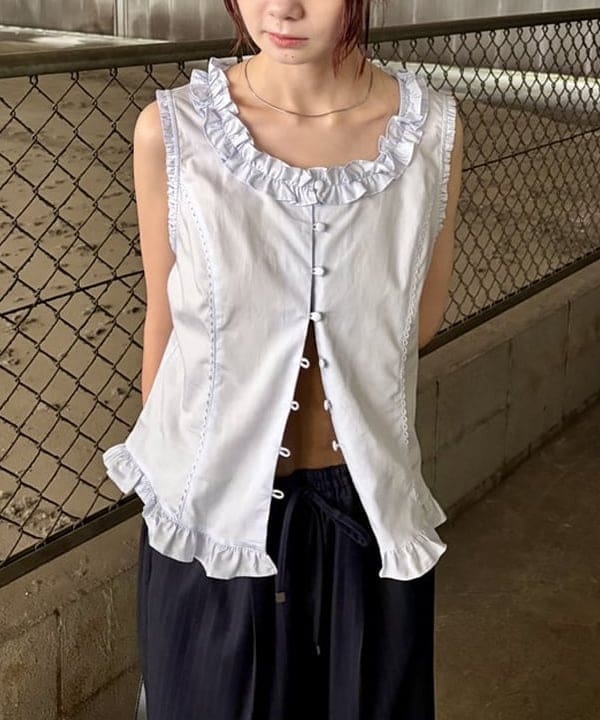 むりょさんの「BEAMS WOMEN｜フリル トリム ノースリーブ」を使ったコーディネート