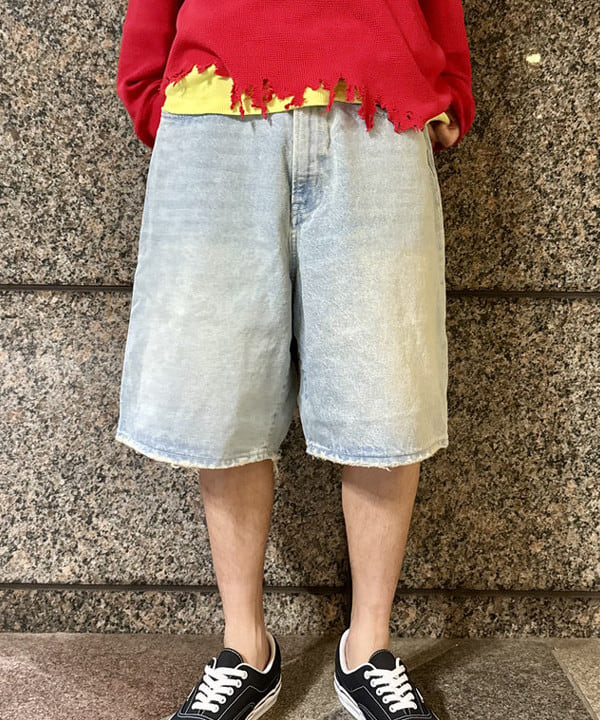Ryohei Takataさんの「BEAMS WOMEN｜ダメージ デニムショートパンツ【ワイドストレートフィット】」を使ったコーディネート