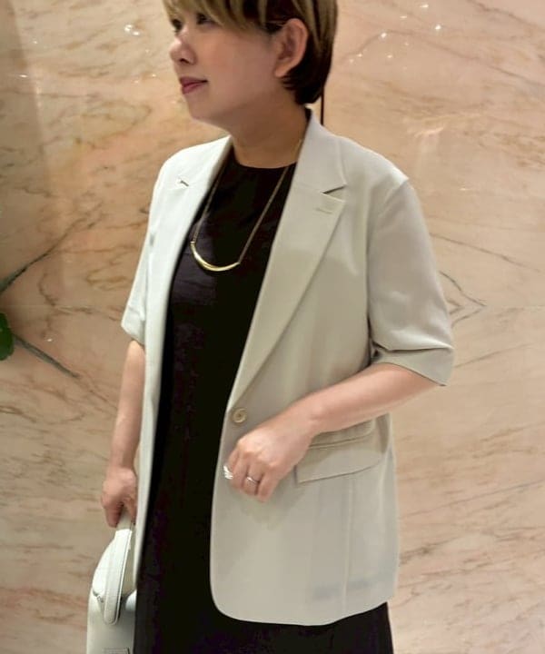 塚越 有紀さんの「BEAMS WOMEN｜クレセント ムーン ネックレス .M」を使ったコーディネート