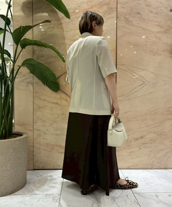 塚越 有紀さんの「BEAMS WOMEN｜クレセント ムーン ネックレス .M」を使ったコーディネート