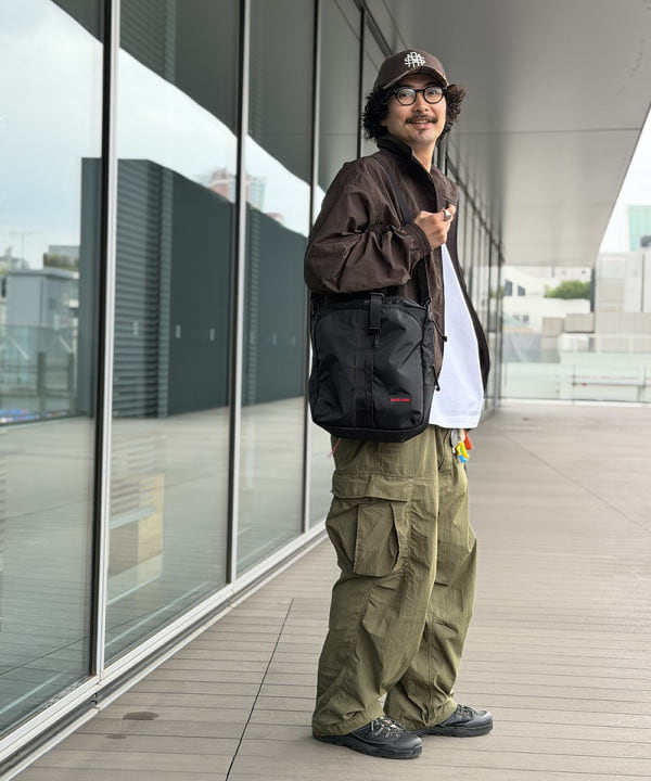 BAKU(東江 漠)さんの「【別注】BRIEFING / ミリタリー キット バッグ」を使ったコーディネート