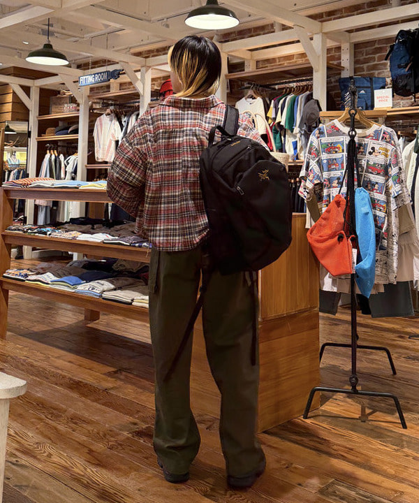 Heg.さんの「BEAMS WOMEN｜ARC&rsquo;TERYX / MANTIS 26 BACKPACK」を使ったコーディネート