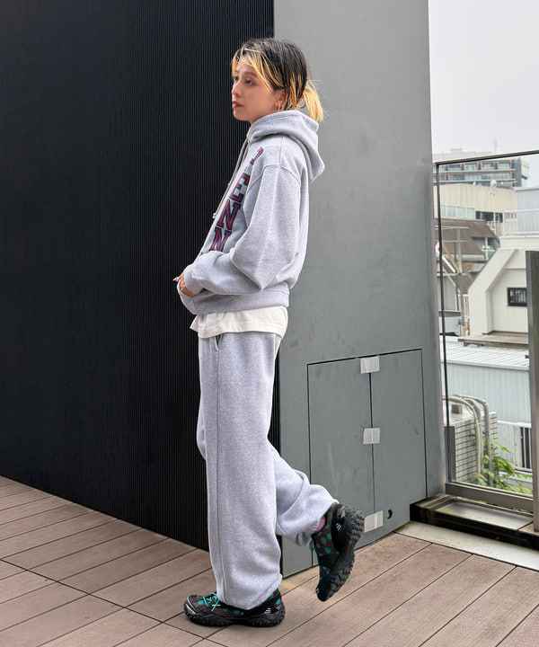 Heg.さんの「BEAMS WOMEN｜【別注】GOOD ROCK SPEED / Monroe / Photo Tシャツ」を使ったコーディネート
